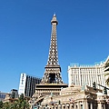 巴黎鐵塔喔~ 這間是Paris Las Vegas 