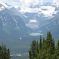 Taking Banff Gondola can see Lake Louise all in your eyes