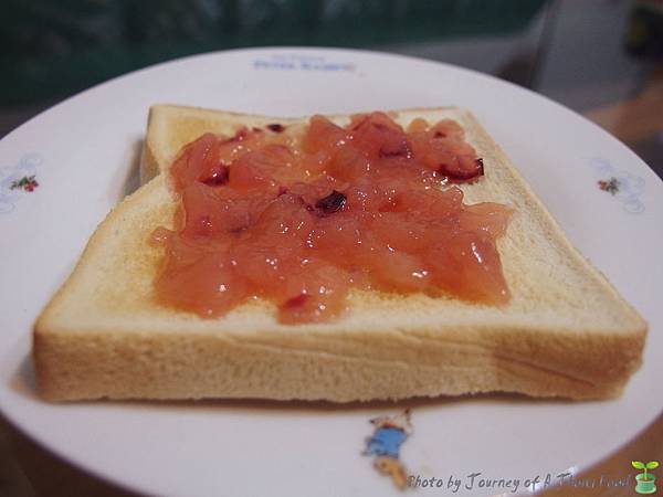 Hola jam with toast