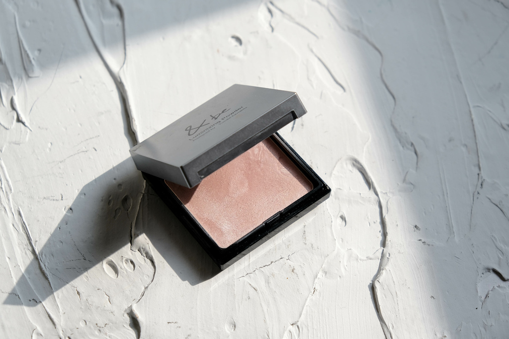 <美妝>♥♥2023 CACA年度愛用彩妝賞，超＿系年度清單