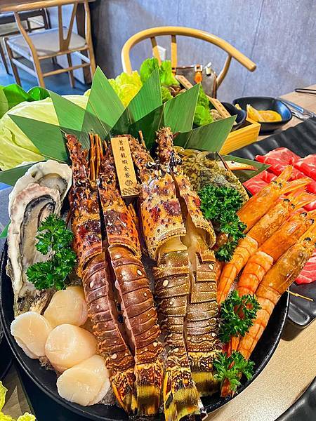 「花蓮美食」《串串門子鴛鴦鍋》|擼串火鍋花蓮就吃的到!!!! 「花蓮美食」《串串門子鴛鴦鍋》|擼串火鍋花蓮就吃的到!!!!