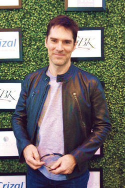 Thomas Gibson