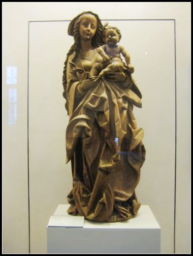Musee louvre_German Sculpture middAge2.jpg
