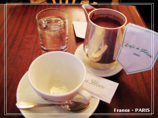 Cafe de Flore_hot chocolate.jpg