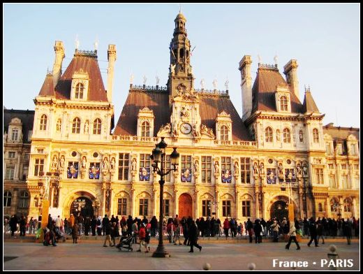 Metro_Hotel de Ville5.jpg