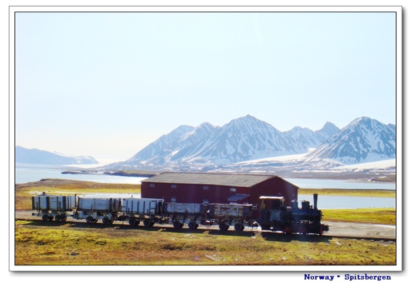 Spitsbergen_train.jpg