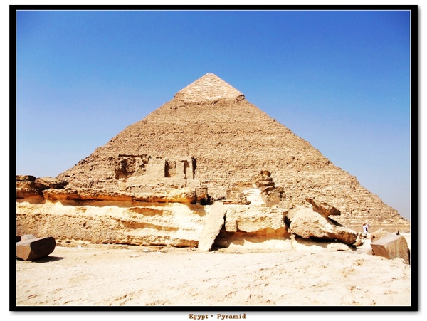 Pyramid_Khafre1.jpg