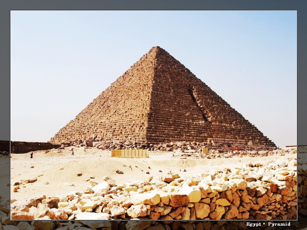Pyramid_Menkaure2.jpg