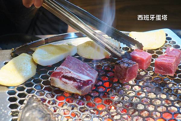 我!就厲害燒烤三重珍饌店｜三重國小捷運站出站就到～各式肉品無