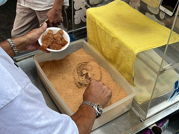 （基隆甜品）基隆廟口無名石花凍～新鮮石花凍＋黃豆粉古早味甜品