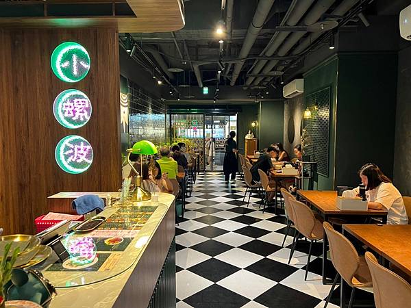 LINE_ALBUM_2022104 _1_221004_17.jpg LINE_ALBUM_2022104 _1_221004_17.jpg