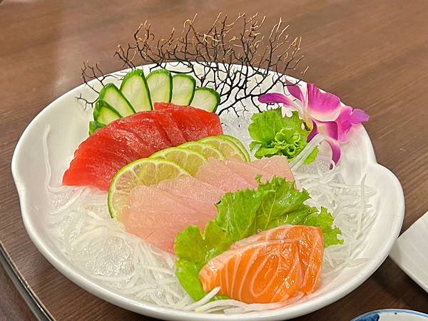 LINE_ALBUM_20230703 _7_230705_2.jpg