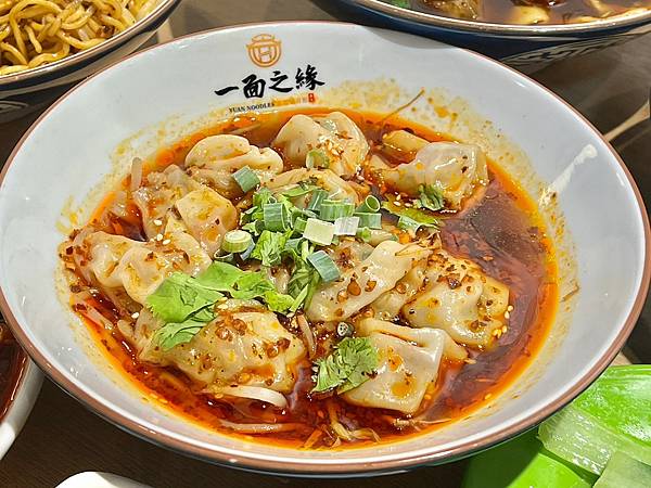 ＋（蘆洲美食）一面之緣～破千好評人氣麵食館！湖北口味牛肉麵、