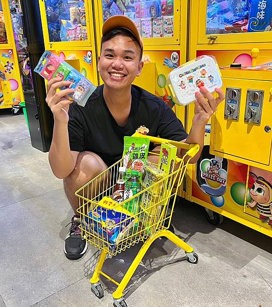 +（員林夾娃娃）LZ遊樂園員林店～員林最好夾！眾多異國零食、