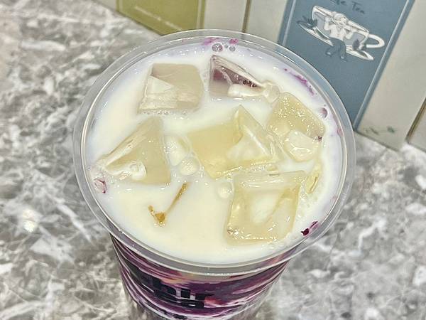 ＊（林口飲料）三十茶林口長庚店～連續一個月買一送一！招牌飲品