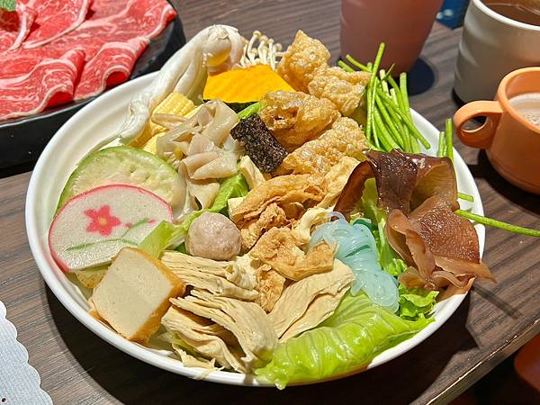 ＋（林口火）色～活海超澎派、入味牛肚超、九尾