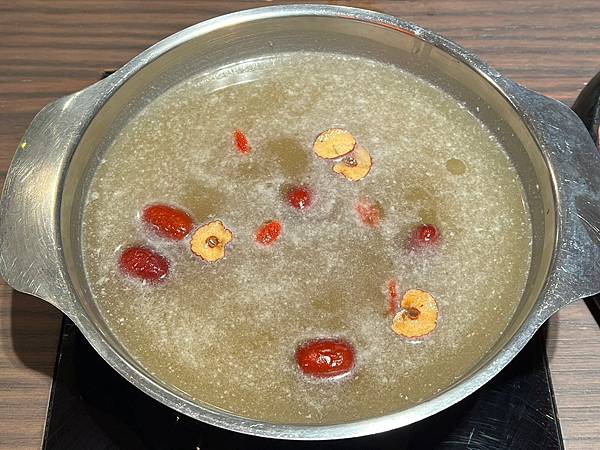 ＋（林口火）色～活海超澎派、入味牛肚超、九尾