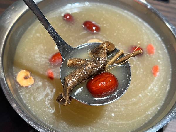 ＋（林口火）色～活海超澎派、入味牛肚超、九尾