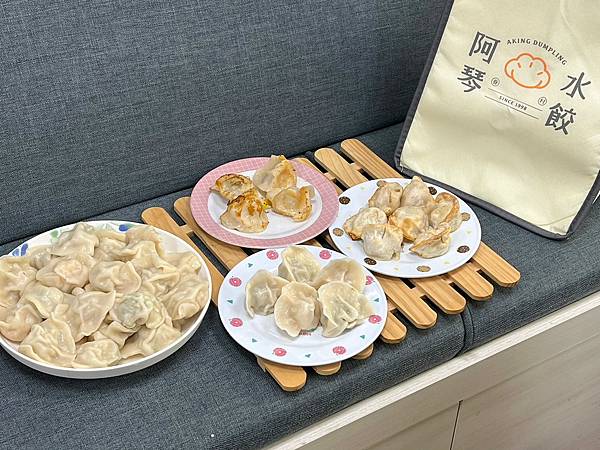 ＊（水餃推薦）阿琴水餃～內湖近30年正宗眷村水餃！新鮮食材、