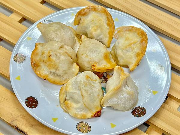 ＊（水餃推薦）阿琴水餃～內湖近30年正宗眷村水餃！新鮮食材、