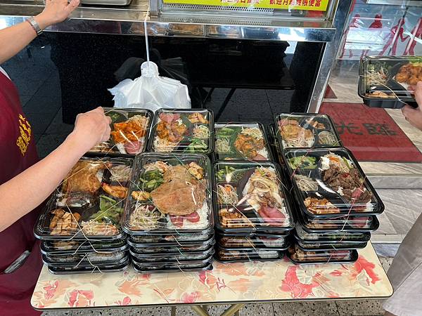(善導寺自助餐)青島自助餐~2023年全新開幕自助餐專賣店~ (善導寺自助餐)青島自助餐~2023年全新開幕自助餐專賣店~