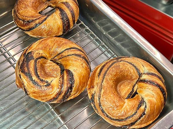 ＊（通化美食）雅米現烤甜甜圈&雞蛋糕～中秋甜甜圈新選擇！香酥