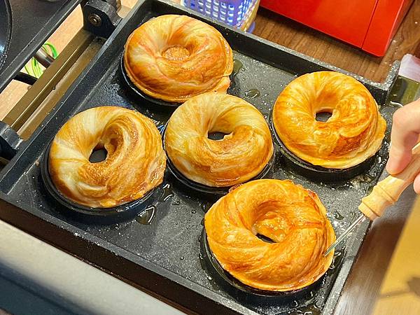 ＊（通化美食）雅米現烤甜甜圈&雞蛋糕～中秋甜甜圈新選擇！香酥