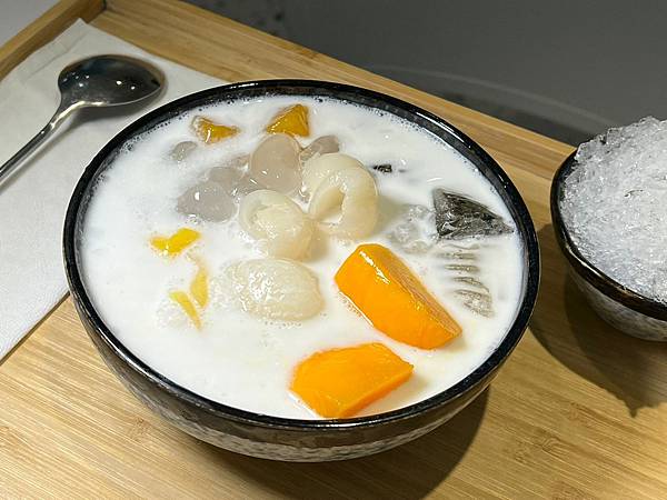 （士林冰店）冰Go雪花冰～爆高CP值、料多實在～豆花、刨冰、