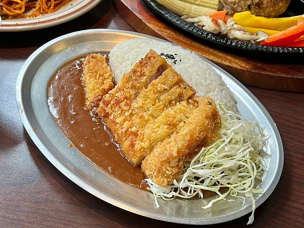 (士林美食)日向洋食拿坡里義大利麵、超濃咖哩豬排飯、手工限