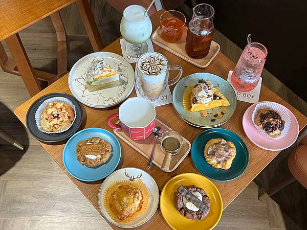 ＋（三重甜點）OLD BOY 咖啡甜點～手作蛋糕、香濃司康、