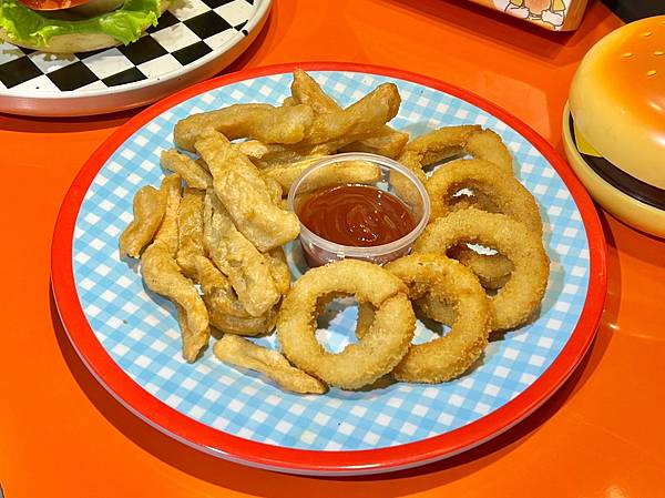 *(高雄薯條)CarpeDiem吃吧~經典雙層牛肉堡、巧克力 *(高雄薯條)CarpeDiem吃吧~經典雙層牛肉堡、巧克力