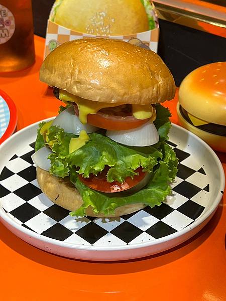 *(高雄薯條)CarpeDiem吃吧~經典雙層牛肉堡、巧克力 *(高雄薯條)CarpeDiem吃吧~經典雙層牛肉堡、巧克力