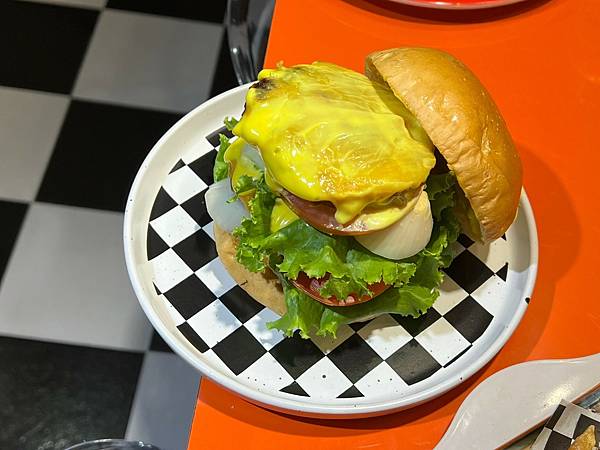 *(高雄薯條)CarpeDiem吃吧~經典雙層牛肉堡、巧克力 *(高雄薯條)CarpeDiem吃吧~經典雙層牛肉堡、巧克力