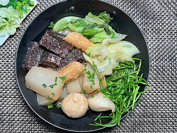 （高雄宵夜）浪客日式街頭宵夜～食材新鮮醬料超猛、超入味麻辣鴨