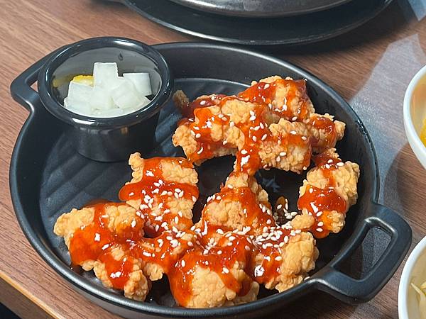 （安平美食）庫霸豬肉湯飯～台南最好吃韓國料理推薦！鮮甜道地豬