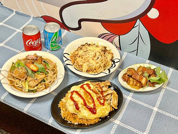 +(高雄炒飯)三元蛋包炒飯專賣店~現炒蛋包炒飯只要70元起! +(高雄炒飯)三元蛋包炒飯專賣店~現炒蛋包炒飯只要70元起!