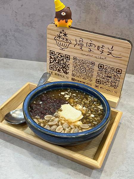 （高雄冰店）漫雪時光・甜品專賣店～漢神巨蛋甜品推薦！超大一碗