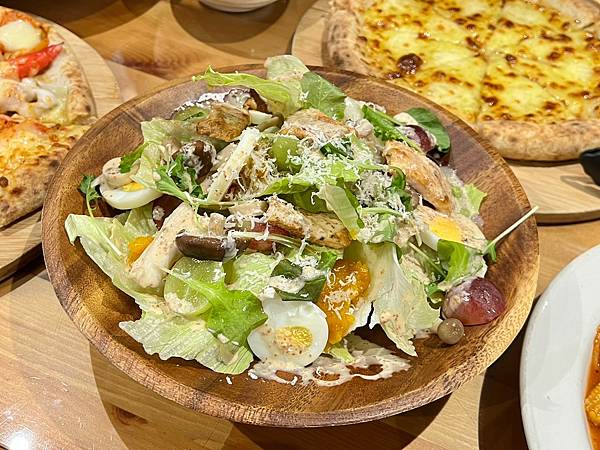 (蘆洲PIZZA)拍拍手披薩咖啡~破千則好評巷弄美食~爐烤披 (蘆洲PIZZA)拍拍手披薩咖啡~破千則好評巷弄美食~爐烤披