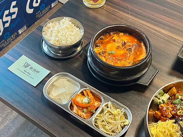 (台中韓式餐廳)燒酒杯韓式餐酒館~料好實在豆腐鍋、卡滋韓式起 (台中韓式餐廳)燒酒杯韓式餐酒館~料好實在豆腐鍋、卡滋韓式起