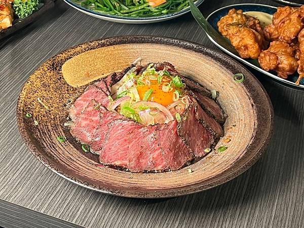 （板橋居酒屋）日鶴串燒居酒屋～2023新北耶誕城美食推薦！粒