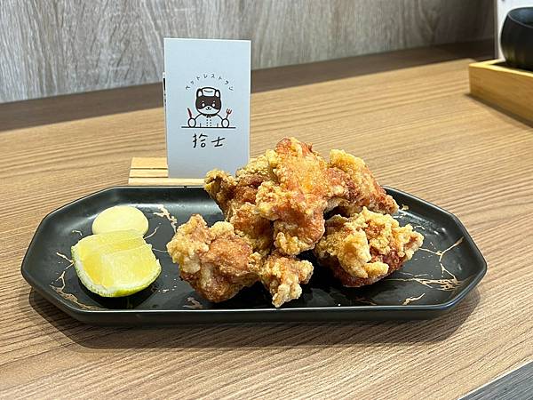 （美食）拾士～手打牛堡排、香煎牙腿、郁香料咖哩、