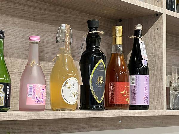 （美食）拾士～手打牛堡排、香煎牙腿、郁香料咖哩、