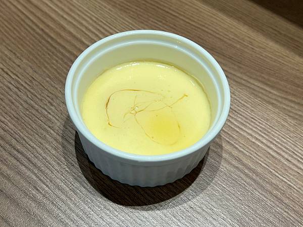 （美食）拾士～手打牛堡排、香煎牙腿、郁香料咖哩、