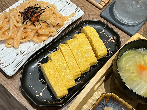 （美食）拾士～手打牛堡排、香煎牙腿、郁香料咖哩、