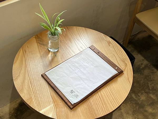 （高雄茶飲）釅遇茶屋～王氏昆仲公園網美茶飲店！榮獲食品米其林