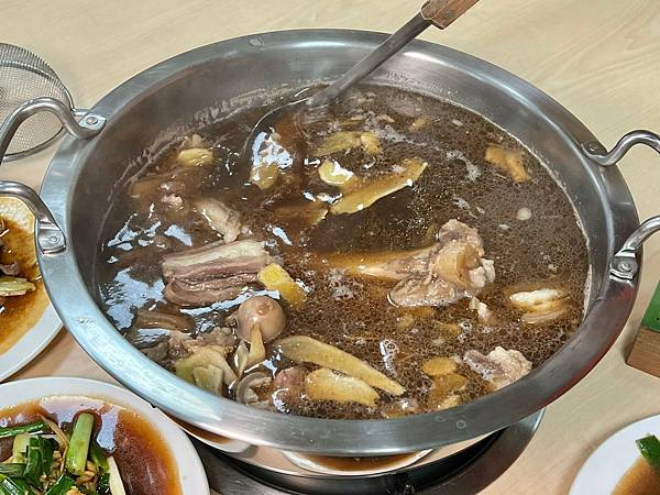 （桃園羊肉爐）正港現宰羊肉爐～新鮮羊肉皮彈肉嫩、羊肉全餐熱炒