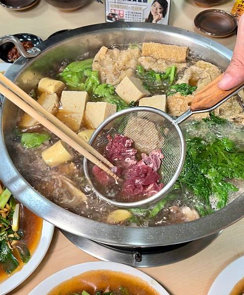 （桃園羊肉爐）正港現宰羊肉爐～新鮮羊肉皮彈肉嫩、羊肉全餐熱炒