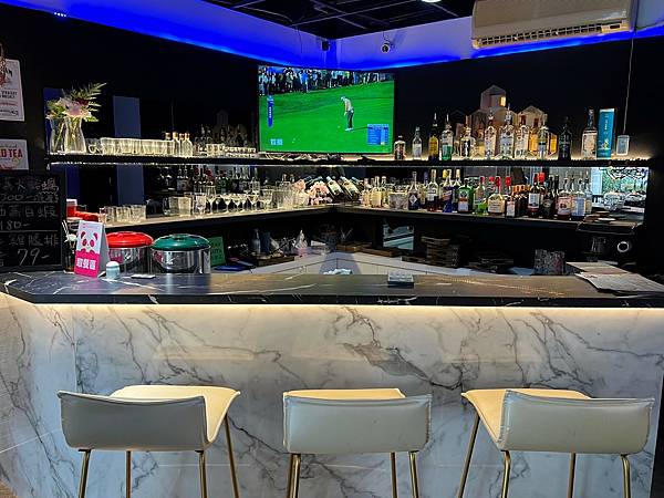 *（台中美食）雅典鑄鐵特色鍋燒意麵 / Life Bar餐酒