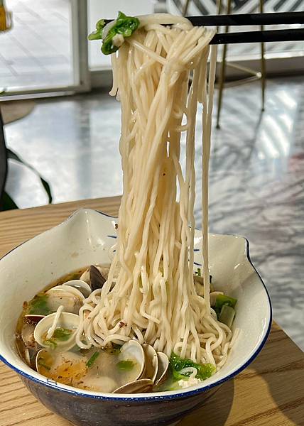 ＊（西屯美食）瘋拌麵～五大堅持麵食好吃又安心！椒麻牛肉麵超好