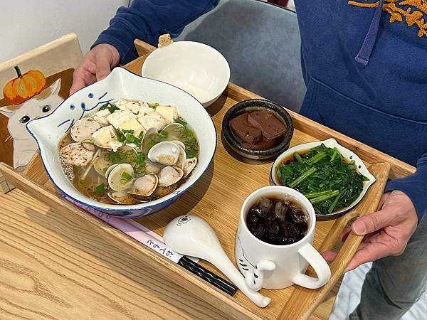 ＊（西屯美食）瘋拌麵～五大堅持麵食好吃又安心！椒麻牛肉麵超好